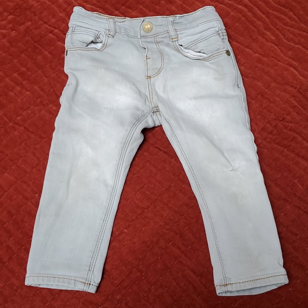 Hip Zara jeans,  play condition cool